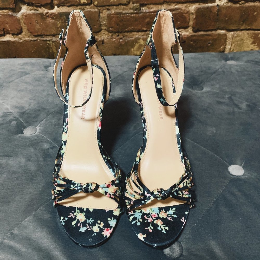WHO WHAT WEAR Floral Pumps
